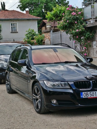 BMW 320 Face