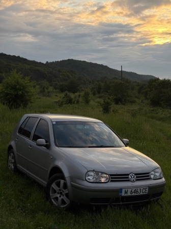 VW Golf 1.9