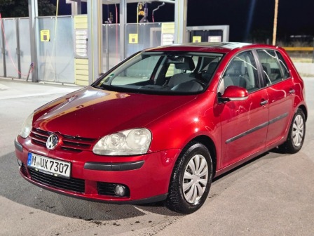 VW Golf 1.6 BENZIN