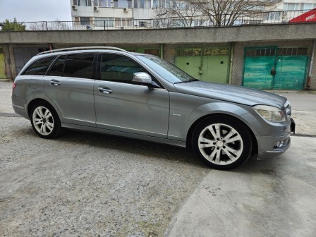 Mercedes-Benz C 220
