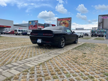 Dodge Challenger R/T 5.7 HEMI