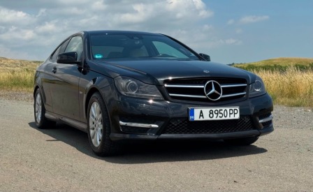 Mercedes-Benz C 250 coupe 1.8i Blue