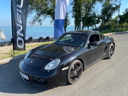 Porsche Cayman Design Edition