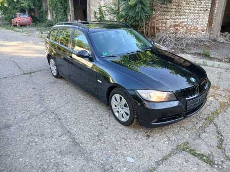BMW 320 320i Нави