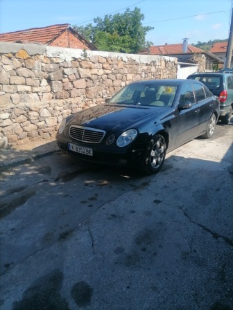 Mercedes-Benz E 200 2.2