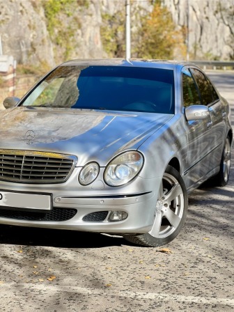 Mercedes-Benz E 280