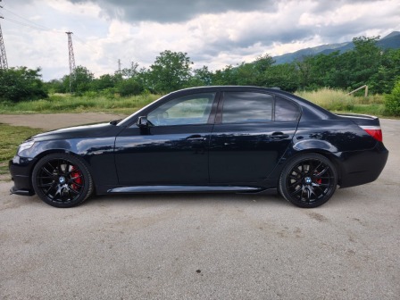 BMW 550