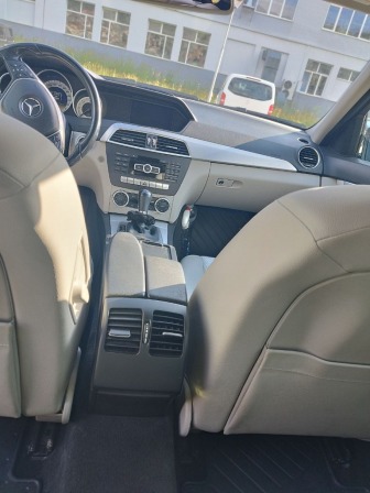 Mercedes-Benz C 220 220