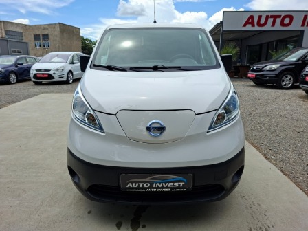 Nissan NV 200