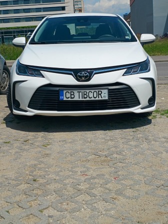 Toyota Corolla 1.6 бензин