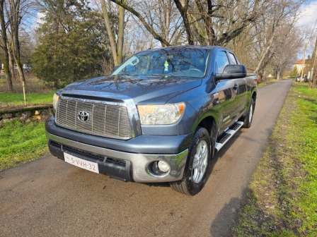 Toyota Tundra 5.7HEMI