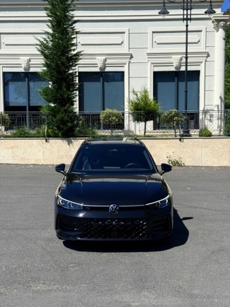 VW Passat R line