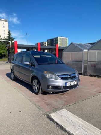 Opel Zafira 2.2i*150к.с*7м