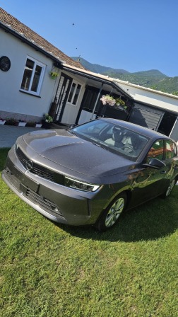 Opel Astra 1.2 business
