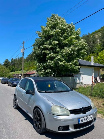VW Golf 2.0d