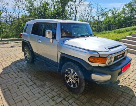 Toyota FJ