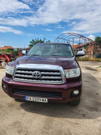 Toyota Sequoia