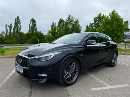 Infiniti Q30 211к.с. 4x4 CH