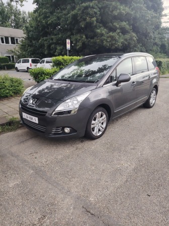 Peugeot 5008 1.6 turbo