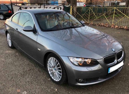 BMW 330