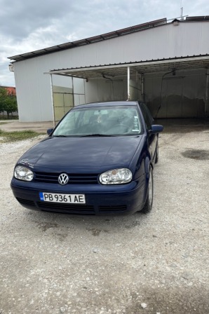 VW Golf 1.6