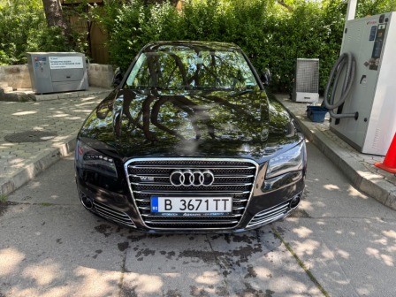 Audi A8 W12 optic