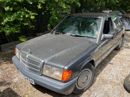 Mercedes-Benz 190