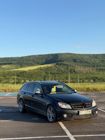Mercedes-Benz C 320