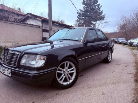 Mercedes-Benz 124 2.5D E-Class16V