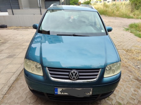 VW Touran 1.6 FSI