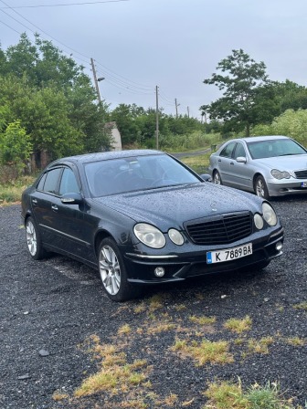 Mercedes-Benz E 270 2.7