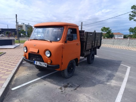 UAZ 452