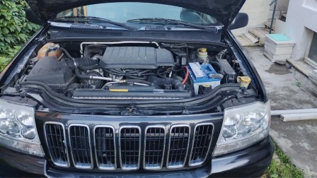 Jeep Grand Cherokee 2700