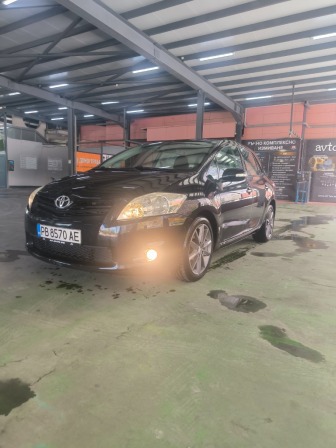 Toyota Auris 2.0 126