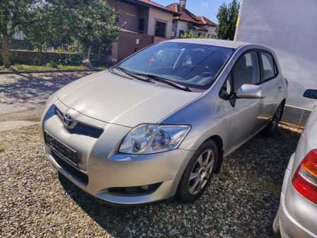 Toyota Auris 1.4 d4d-90