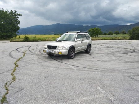 Subaru Forester 2.0 Turbo