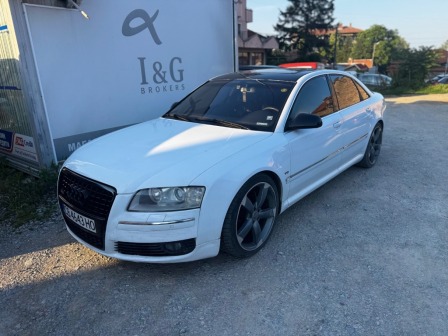 Audi A8 4.2 quattro