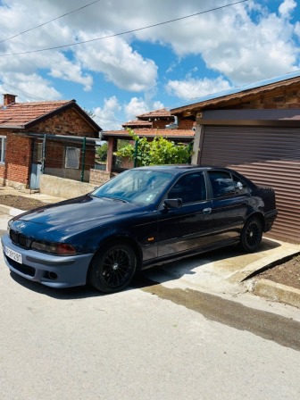 BMW 520