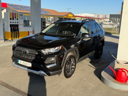 Toyota RAV 4 ADVENTURE