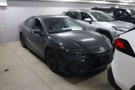 Toyota Camry * CVT AWD * CAR