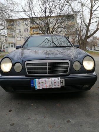 Mercedes-Benz E 250 E250D
