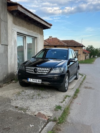 Mercedes-Benz ML 320