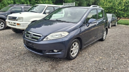 Honda FR-V
