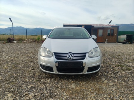 VW Jetta 1.6i 102 кс