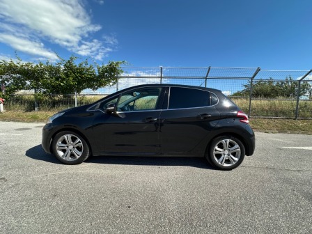 Peugeot 208 1.6