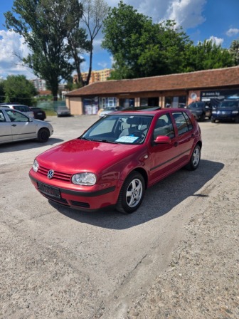 VW Golf 1.6i клима