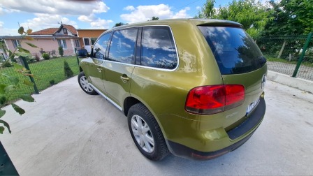 VW Touareg 3.2