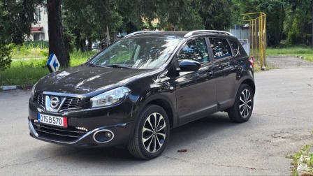 Nissan Qashqai 2.0i 4X4 CH