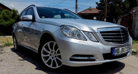 Mercedes-Benz E 220 Harman /7G