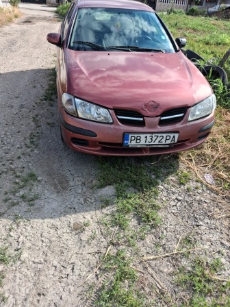 Nissan Almera 1.8